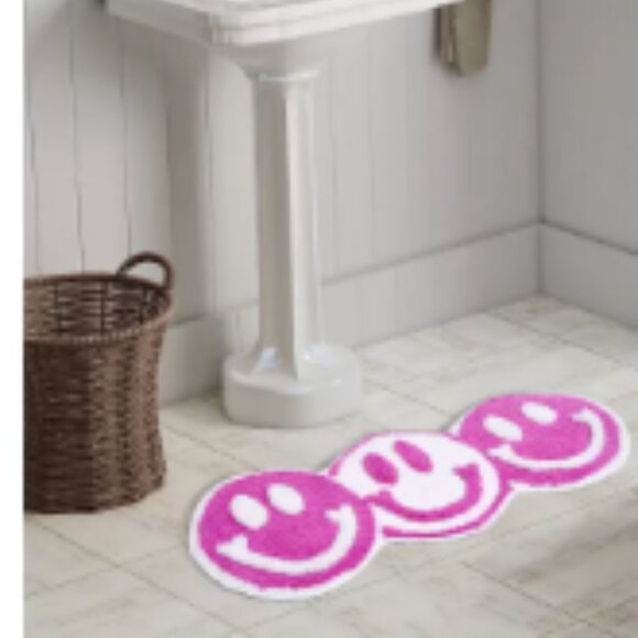 13"x30" Smile Non Skid Bath Rug Pink - Picture 1 of 6